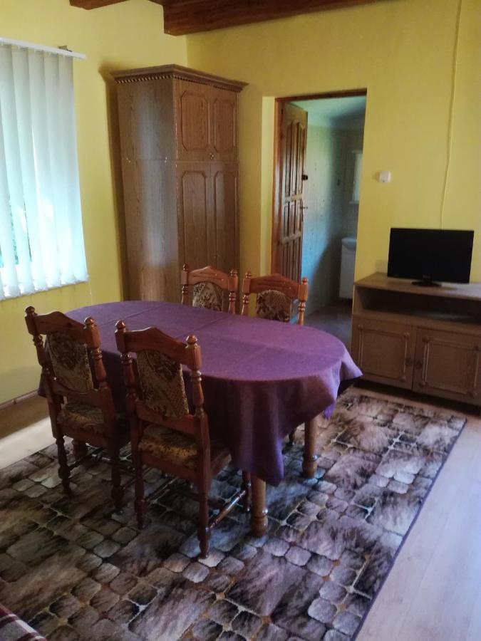 Pokoje Goscinne Magda Dąbki Exteriér fotografie
